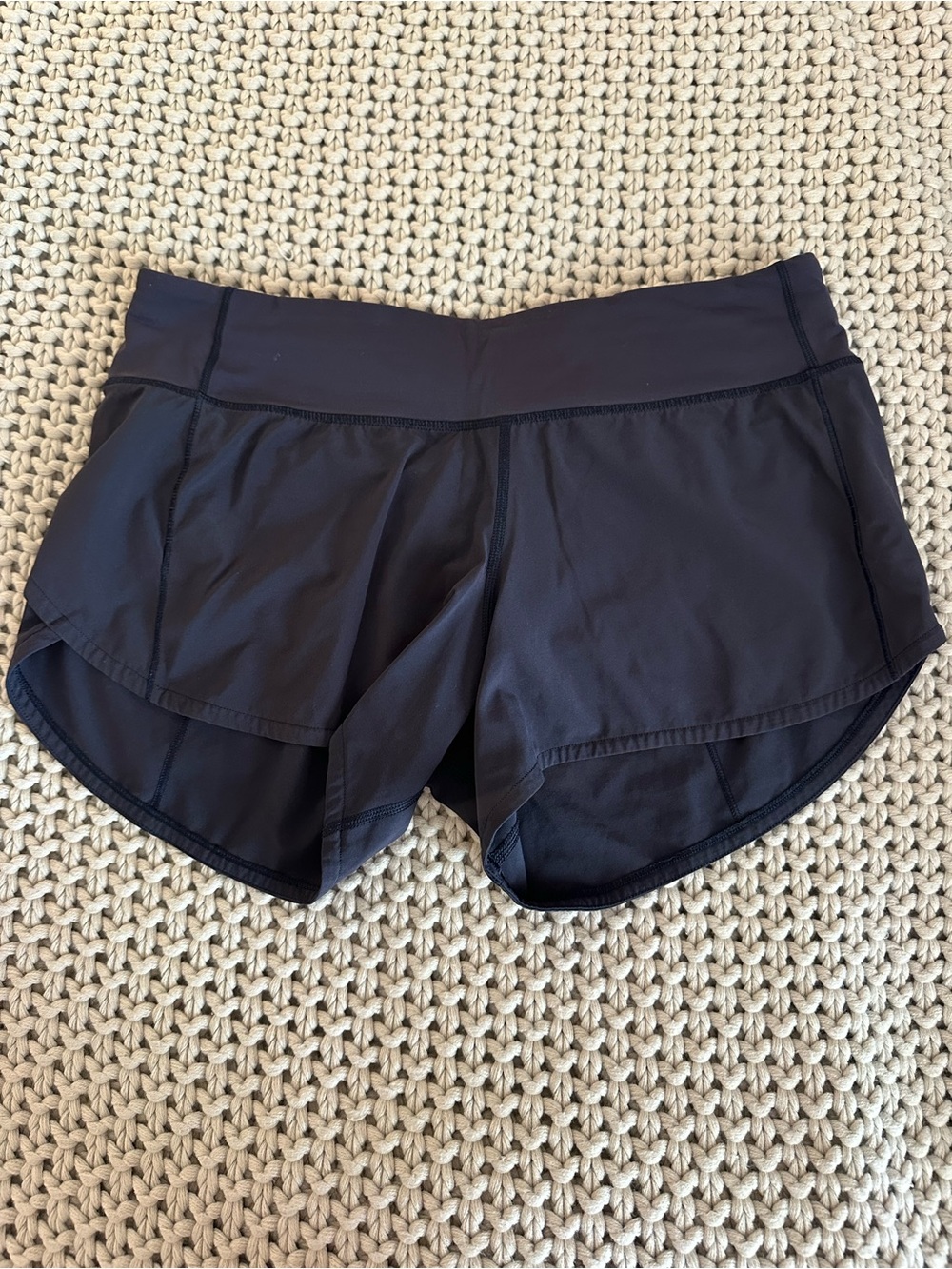 Lululemon Midnight Blue Athletic Running Shorts 4” inseam Sz 6